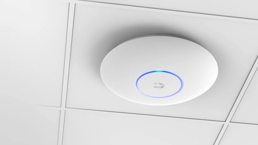 WLAN-Access-Point an der Decke